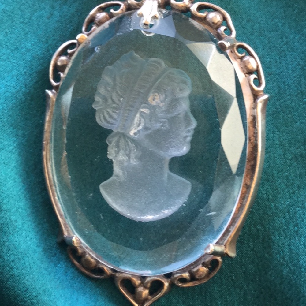 Amazing Quartz Crystal Carved Cameo 925 Necklace - Picture 5 of 5